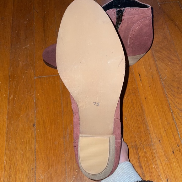 New DIBA Sequoia Suede Bootie in Burgundy - Picture 7 of 7